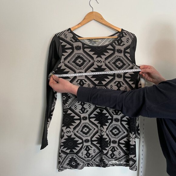 COCO @ tashi. Classic Collection. Patterned Long Shirt or Dress. Black and Grey - Picture 3 of 8